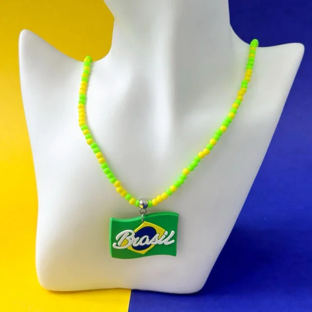 COLAR DE MIÇANGAS PINGENTE BRASIL Atacado