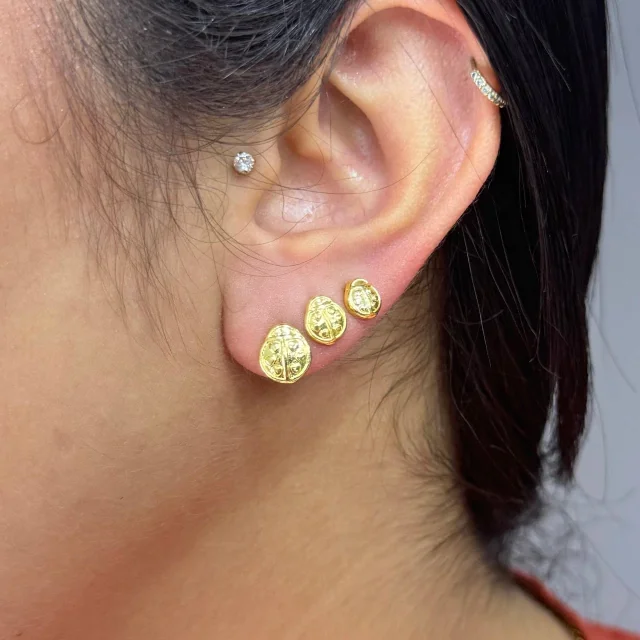 BRINCO TRIO DOURADO JOANINHA Atacado